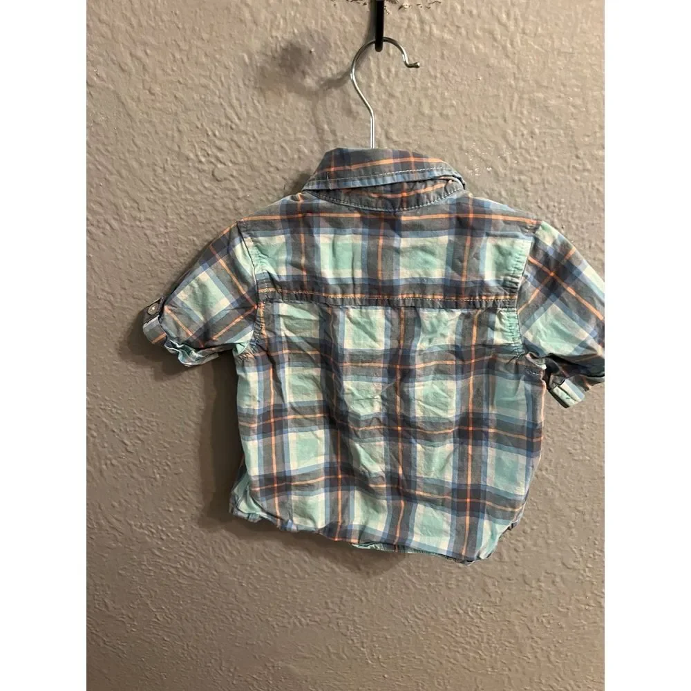 Boys blue‎ plaid short sleeve button up size 2T